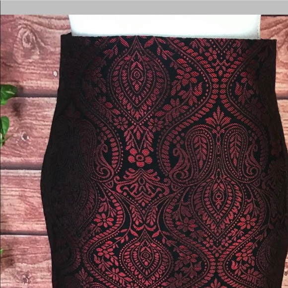 Pencil style Skirt - Picture 4 of 10